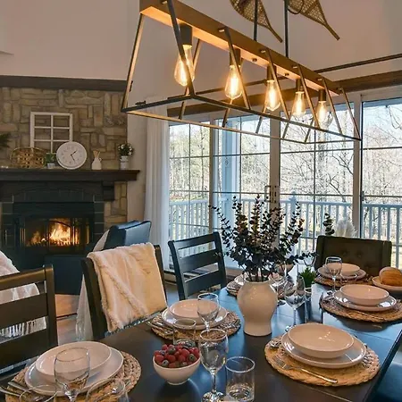 Huge Condo In Front Of Tremblant Ski Resort Mont-Tremblant Exterior photo