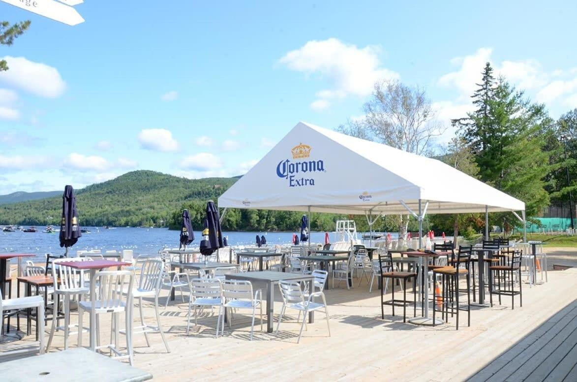 Huge In Front Of Tremblant Holiday home *